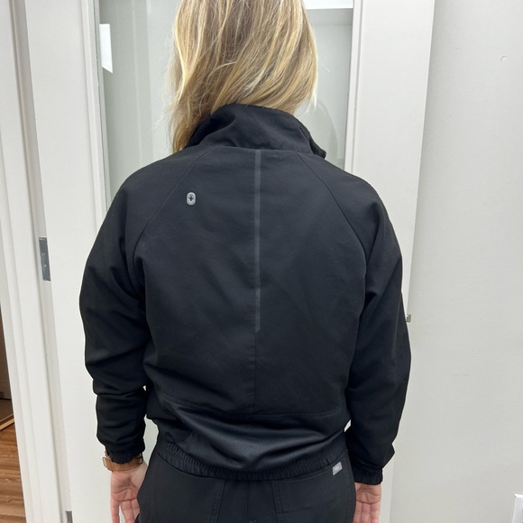 Figs Sydney Scrub Jacket - Picture 5 of 8